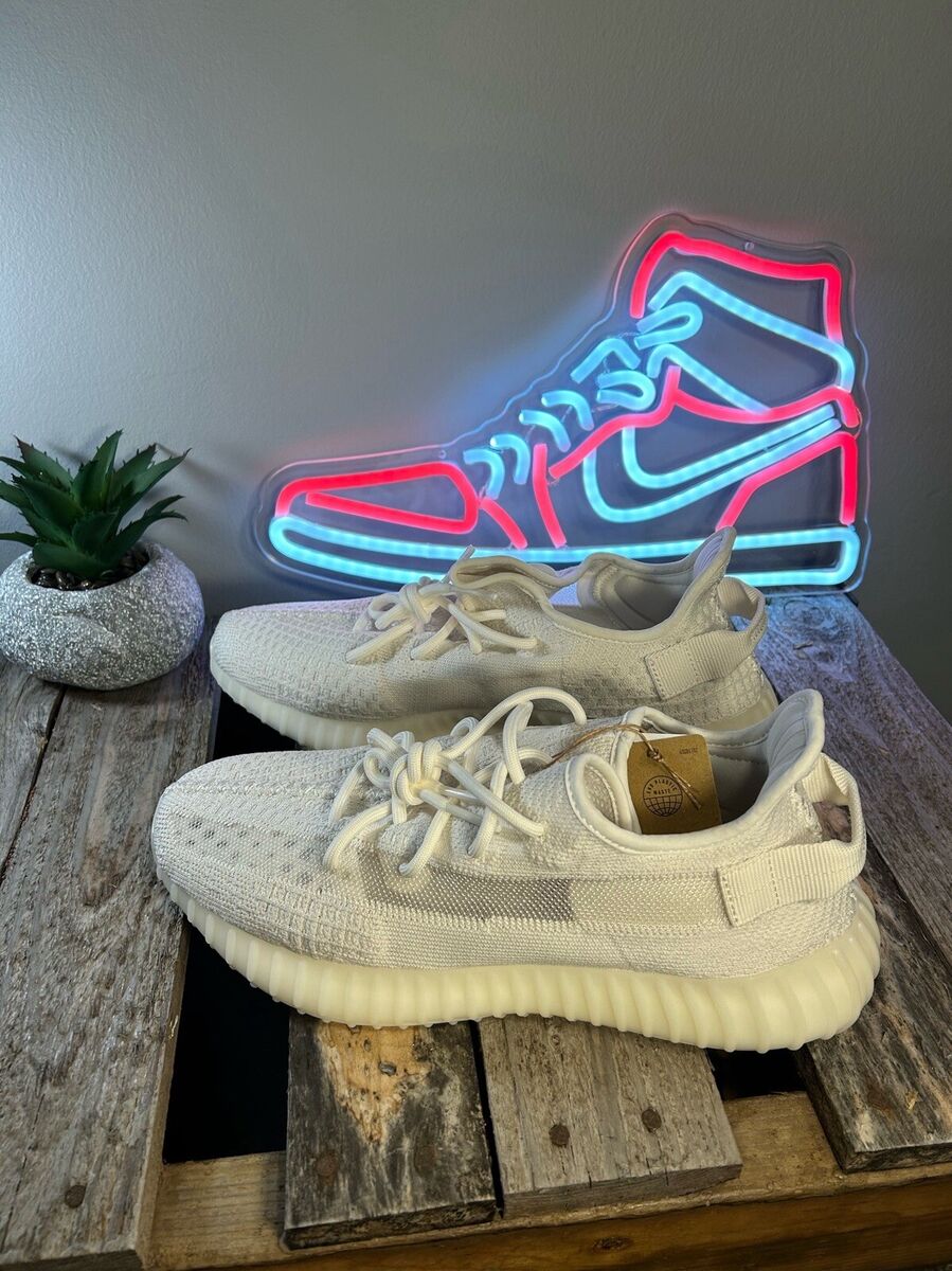 Size 9 - adidas Yeezy Boost 350 V2 Low Bone FAST SHIPPING Size 9 - adidas Yeezy Boost 350 V2 Low Bone FAST SHIPPING