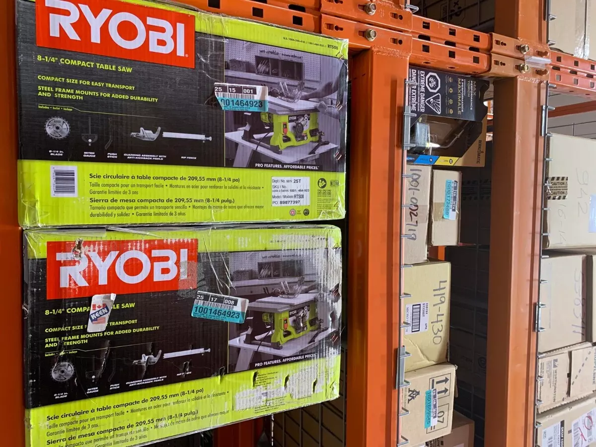 RYOBI CANADA 13 Amp 8 1 4 inch Table Saw CORDED 120 V