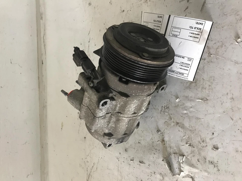 Compresor de aire acondicionado usado para: Ford Taurus 2008 grado A Foto 2 de 4