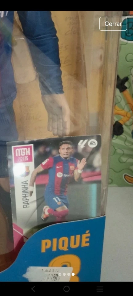 Figura Piqué - Imagen 3 de 3