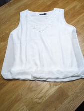 Damen Top mit Spitze Gr.M/L