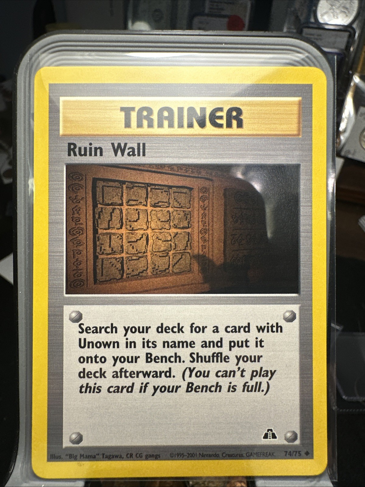 Ruin Wall 74/75 Neo Discovery Regular Vintage Pokemon NM
