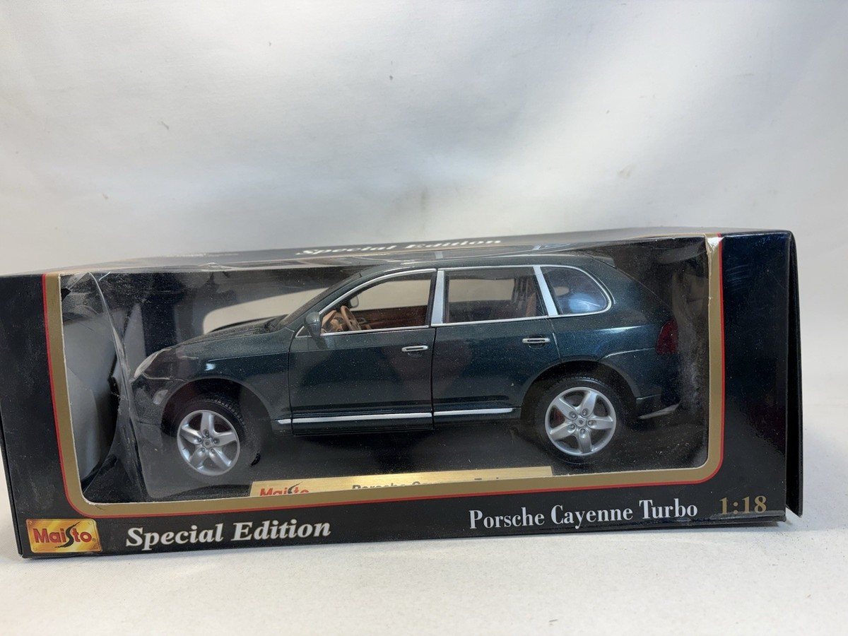 Porsche Cayenne Turbo SUV Metallic Blue Maisto Special Edition