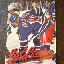 Fleer Ultra 1996-97 Mark Messier #109 New York Rangers NHL Base Set Card