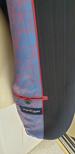 NAVY BLUE PINSTRIPE SUIT JACKET, BNWT, SIZE 18, PROFESSIONAL BUSINESS WEAR - Picture 9 of 11