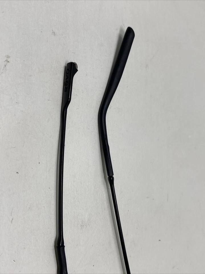 REVO WINDSPEED RE 3087-02 PIEZAS BRAZO TEMPLO NEGRO/M55 Foto 4 de 4