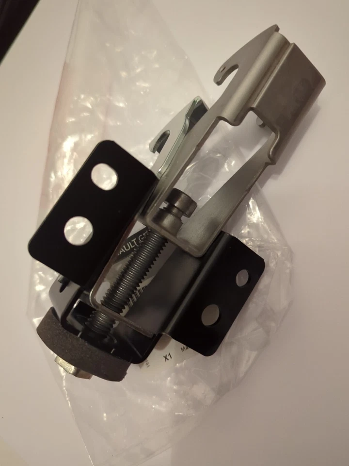 Renault Kangoo Spare Wheel Bracket and Bolt 19mm — 第 2/3 张图片