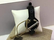 NWT Uno de 50 Silver-plated Buckle Bracelet w/ Black Leather Band “Plug On” $170