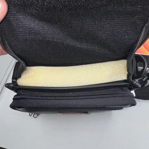 1998 VINTAGE Looney Tunes Taz Camera Bag strap And Original Packaging - Picture 10 of 19