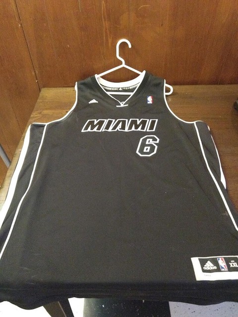 lebron james black and white jersey
