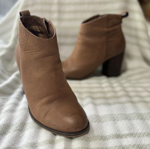 BP. Boot Sz 8 M Short Boots Brown Leather Women 58665 Zipper Booties Chunky Heel - Picture 1 of 16