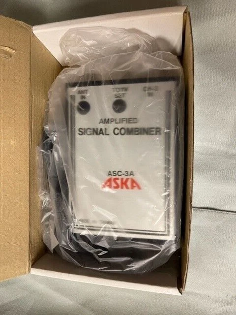 Amplified Signal Combiner ASC-3A Channel 3 Amplified 15DB Satellite/Cable - Image 2 of 2
