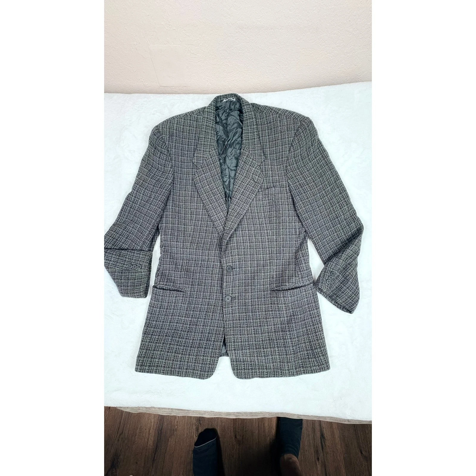 Vintage Giorgio Armani Le Collezioni Wool Tweed Sport Coat, Men's Size 42L image 2