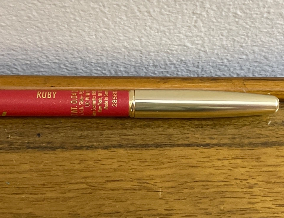 Lápiz labial rojo rubí Sisley Phyto-Levres Perfect Lip Liner 7 0,04 oz, 1,2 g nuevo en caja Foto 3 de 4