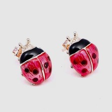 Brand New Super Cute Ladybug   Stud EarringsSymbol of Luck  Prosperity 