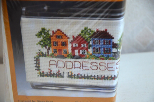 Vintage Sealed Box, Creative Circle Address / Password Box #1933 Crossstitch Kit - Picture 3 of 3