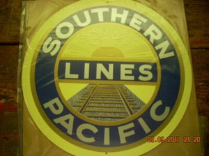 SOUTHERN PACIFIC RAILROAD / TRAIN ALUMINUM SIGN 12" DIAMETER - BRAND NEW!