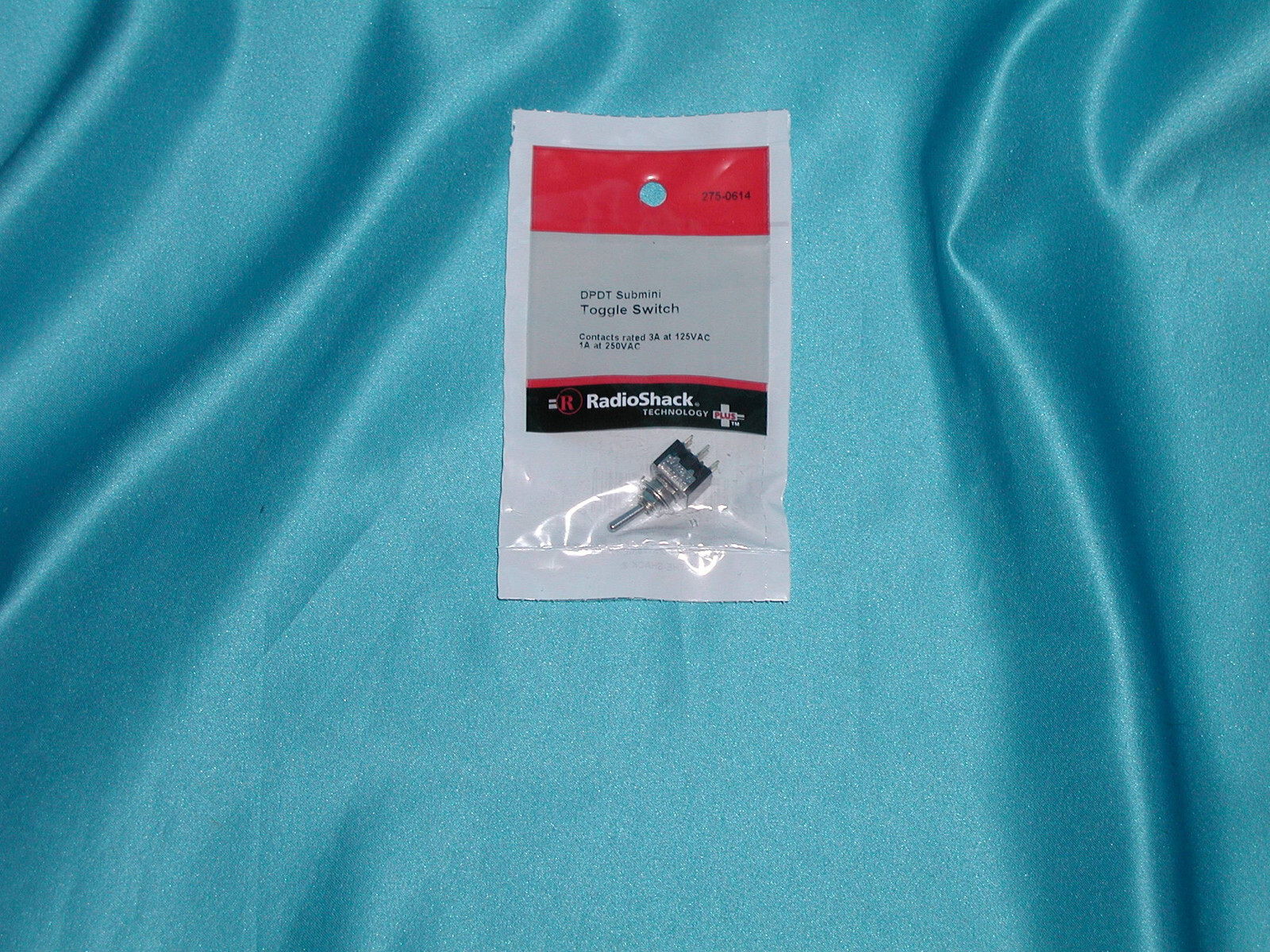 RadioShack 275-666 DPDT Toggle Switch With ON/OFF Plate – 3A At 125VAC, Maintained Action, Panel Mount