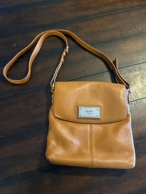 DKNY Paris Crossbody Brown Leather Bag In Excellent Used Condition