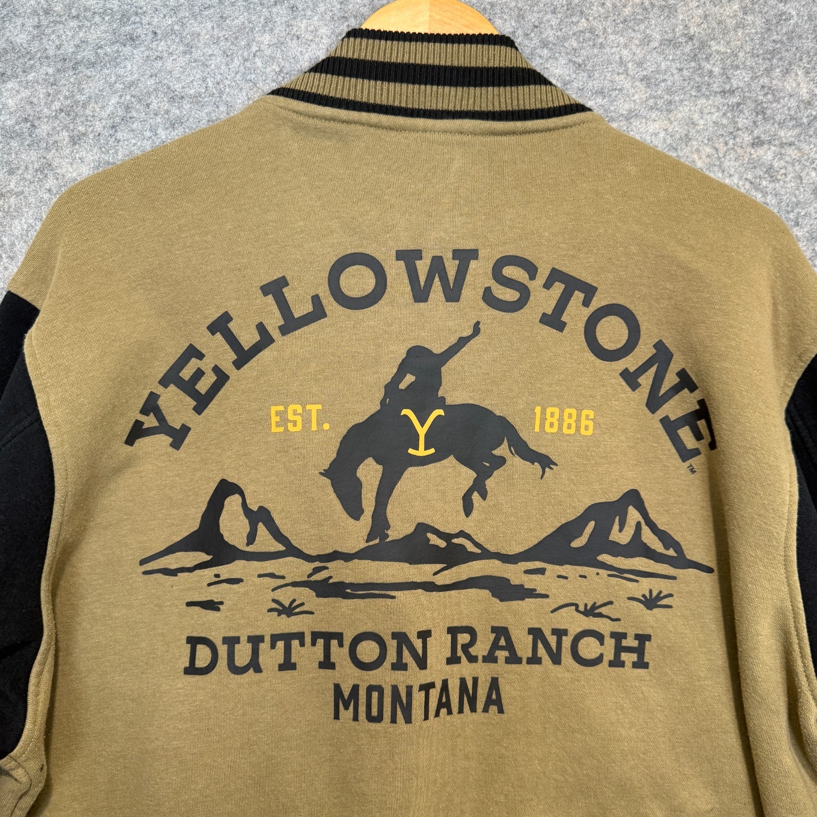 Yellowstone Dutton Ranch Varsity Jacket Mens XL K… - image 10