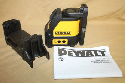 Dewalt DW088CG Self-Leveling Cross Line Green beam  Laser Level