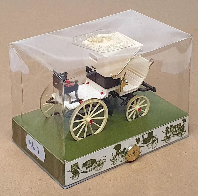 Brumm Historical 1/43 Scale No. 7 - 1850 Spyder Horse Drawn Carriage - White - Image 2 of 4