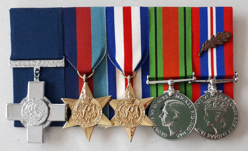 Set of 5 Court-Mounted Canadian WWII Medals Plated Unnamed George Cross Copy