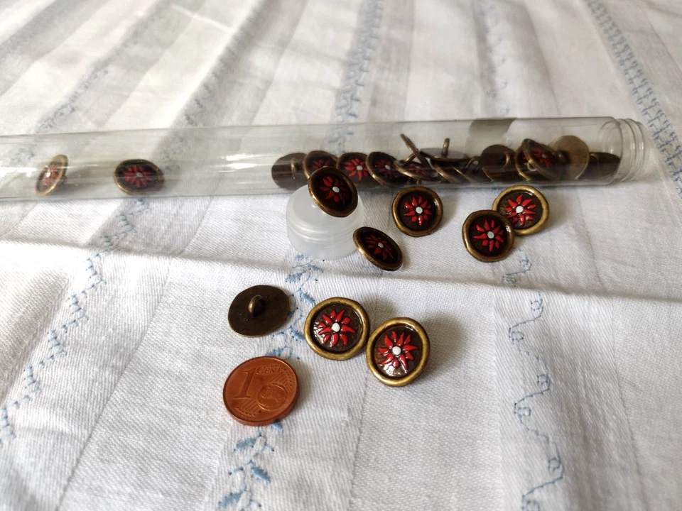 Konvolut Knöpfe in Knopfröhrchen, mit Steg, 15 mm, handbemalt, N E U - Metall - Bild 2 von 3