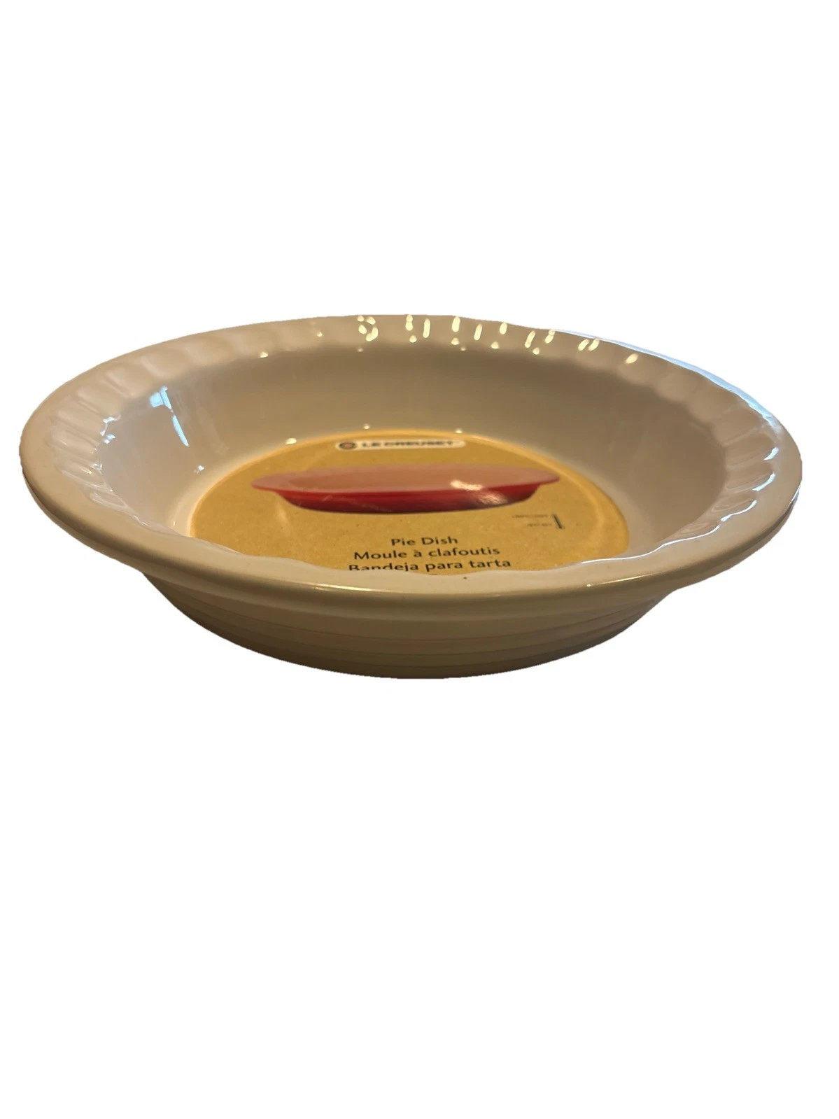 Le Creuset Stoneware Pie Dish 9" Round Ceramic Dimented Edges Meringue White