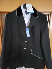 Reitjacke Und Bluse Damen