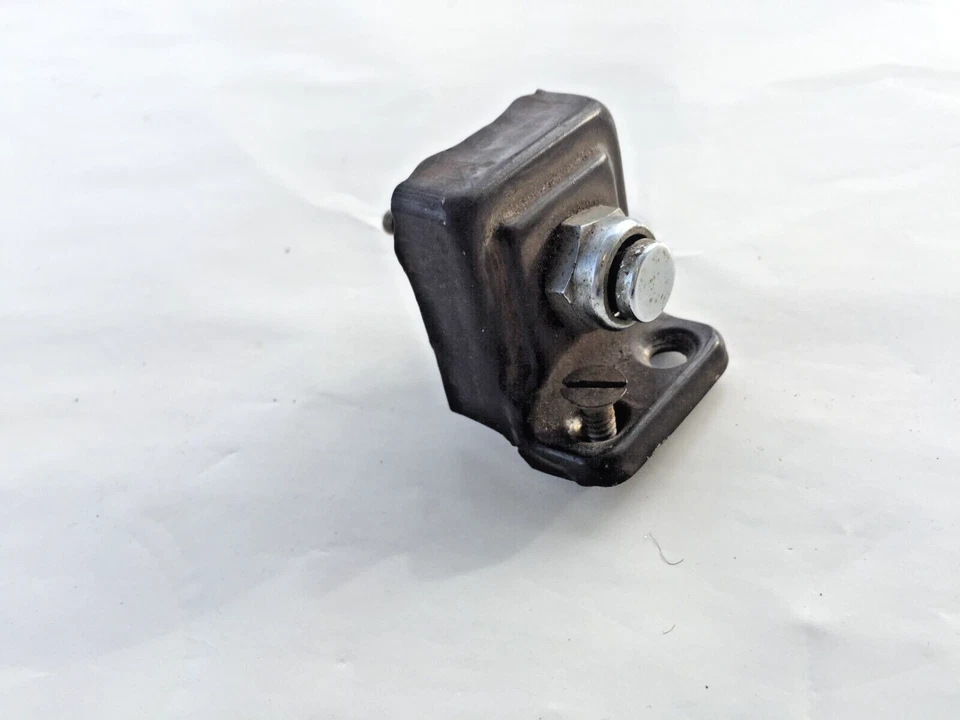 1941 CADILLAC WINDSHIELD WASHER BUTTON, DASH MOUNTED RARE OEM GM 1939 1940 1942 - Image 3 of 4