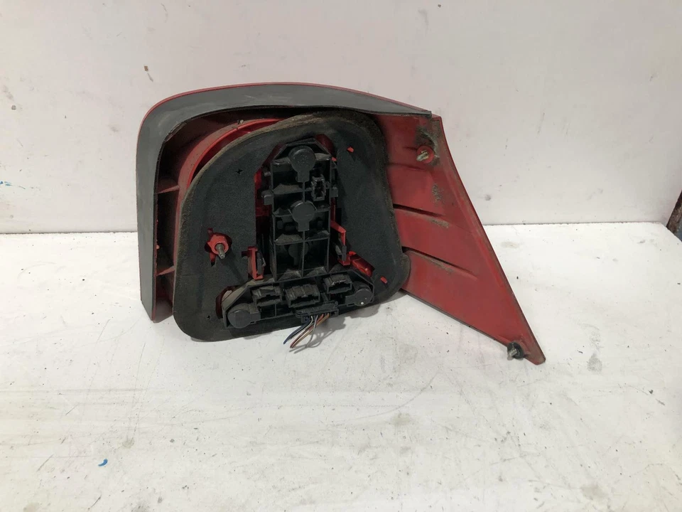 Левый задний фонарь Volkswagen Golf GEN 4 09/1998-06/2004 - Изображение 3 из 4