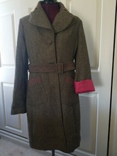 Guess Wool Gray Trench coat. Pink lining. Comfortable and warm. Preowned.