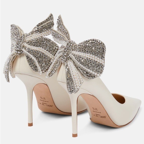 【美品】JIMMY CHOO ホワイト スタッズ ハイヒール スタッズ ホワイト（白）系 Jimmy Choo(ジミーチュウ) パンプス