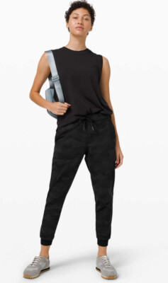 Lululemon On the Fly Jogger 28”Luxtreme Heritage 365 Camo Black Sz