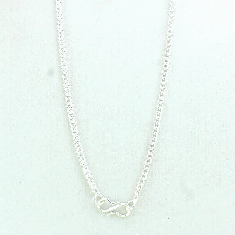 Collar verde tsavorita granate piedras preciosas facetadas forma ovalada joyería hecha a mano Foto 3 de 3