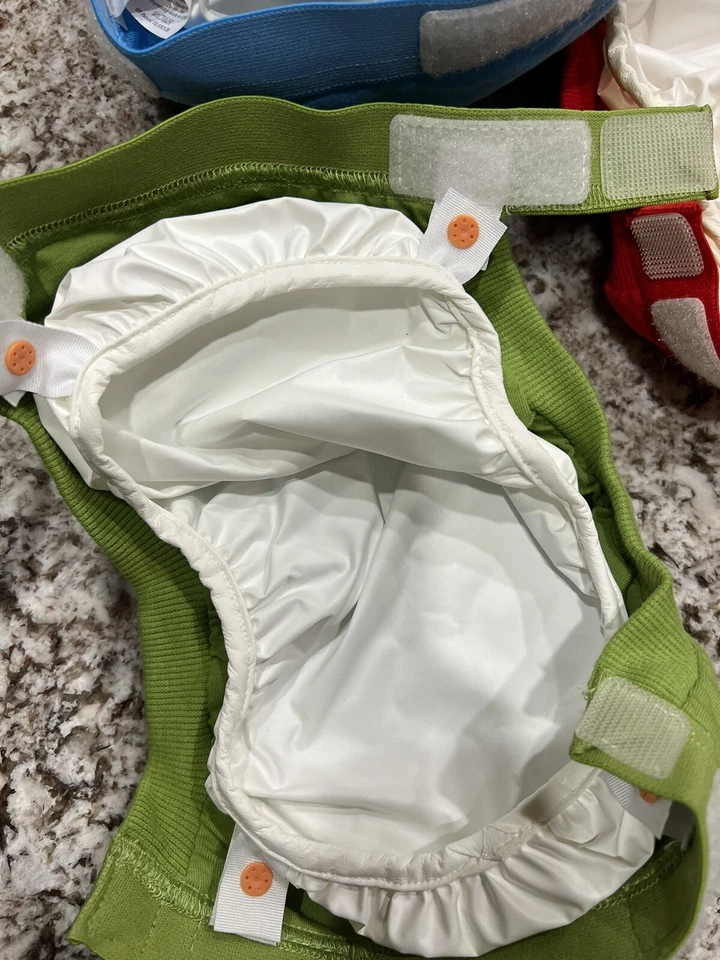 3 brand new small gdiapers (8-14) lbs - Image 4 of 4