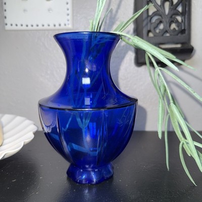 Vintage Cobalt Blue Glass Vase 6  Optic Panel MCM L.E. Smith Style Scallop Base