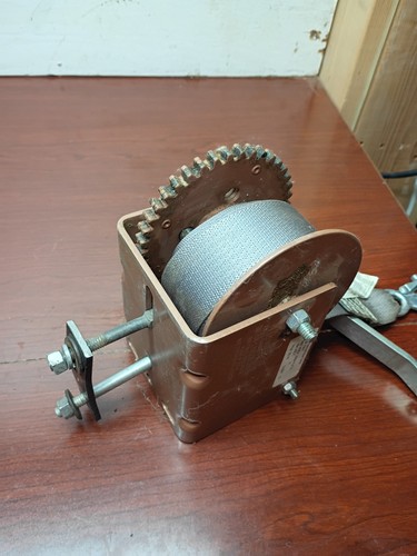 DUTTON-LAINSON WG2000 HAND CRANK BELT WINCH MADE IN USA - Picture 11 of 16