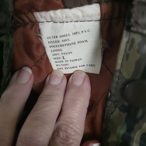 Realtree Camo Hunting Rain Nylon Hooded Mens Large Jacket - Picture 7 of 18