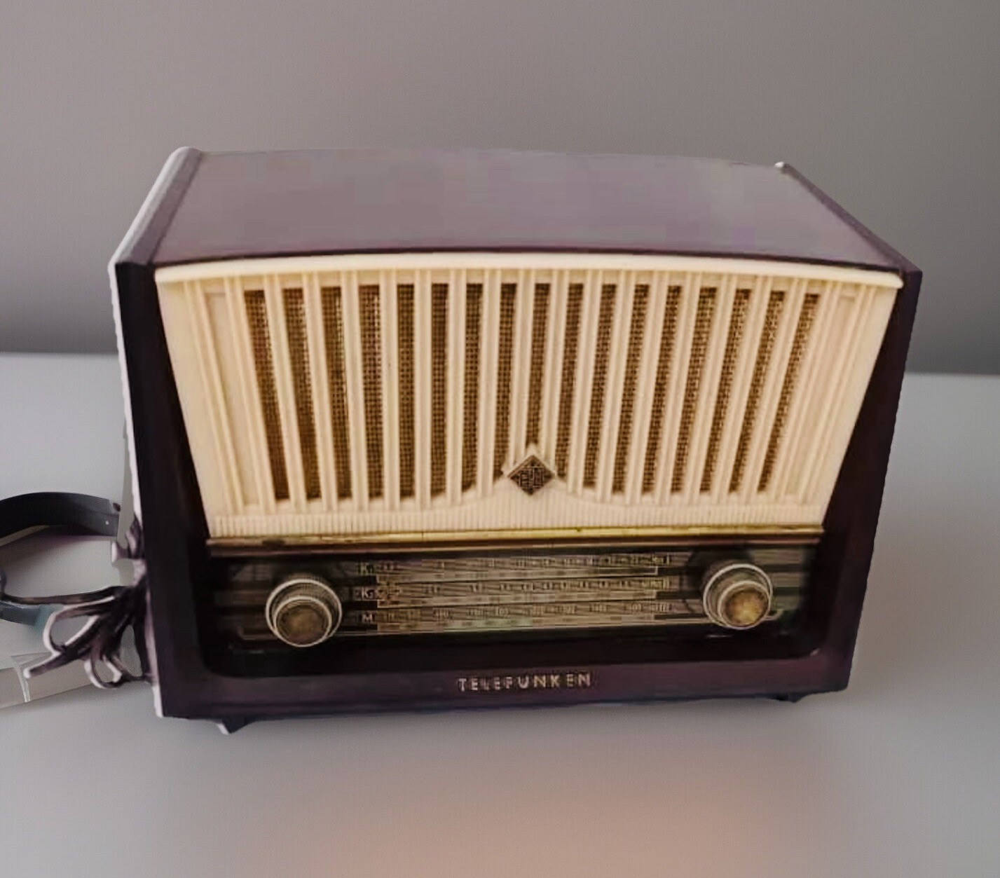 TELEFUNKEN - VERY RARE + VINTAGE West German Superheterodyne 648 