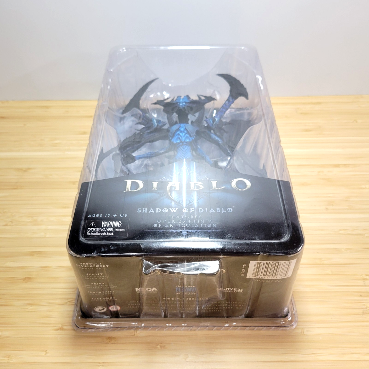 NECA Diablo III-Shadow of Diablo - boneco de luxo escala de 17 cm