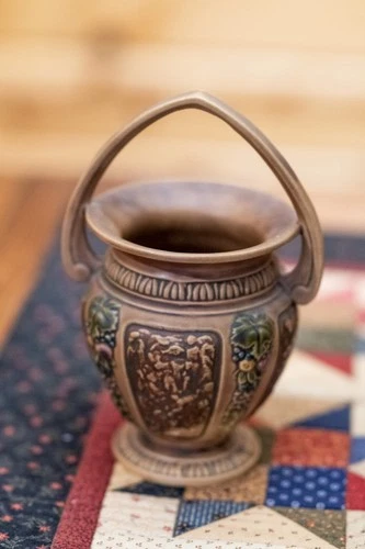 Roseville Florentine 1920 Pottery Ceramic Double Handle Vase Approx. 10" tall