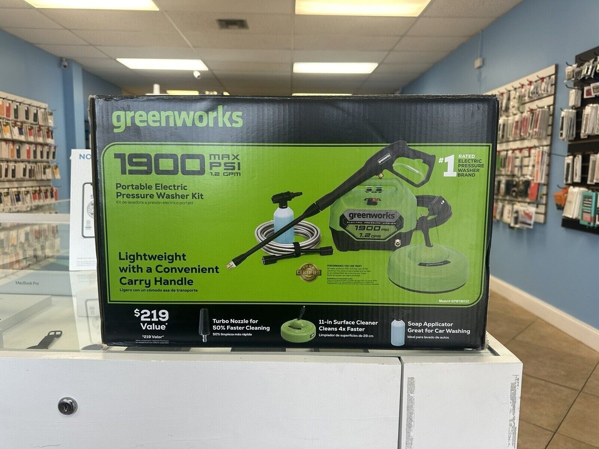Greenworks 1900 PSI 1.2 GPM Electric Pressure Washer Combo Kit