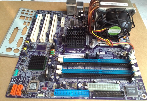 ACER 915GL-M5A(E91M) +CPU +MASCHERINA= TESTATA FUNZIONANTE