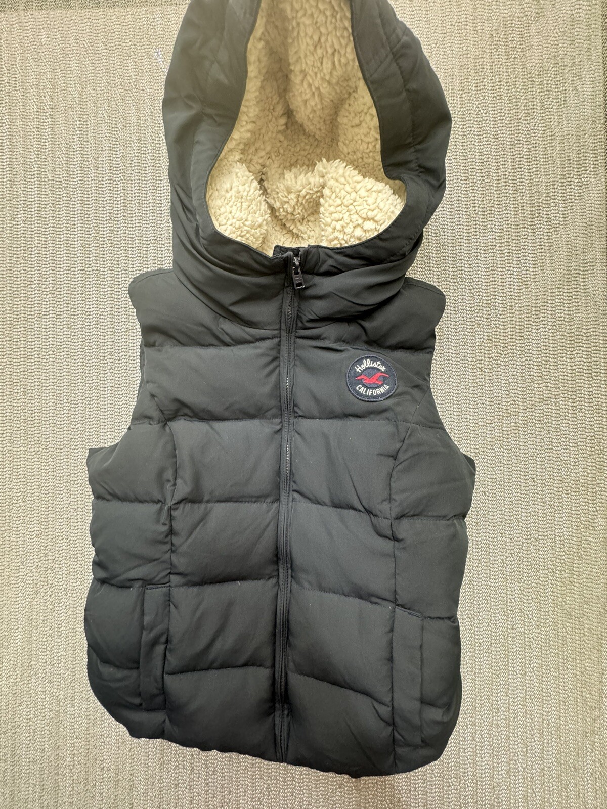 Hollister California Girls Fur Navy Blue Hooded Puffer Vest Size M