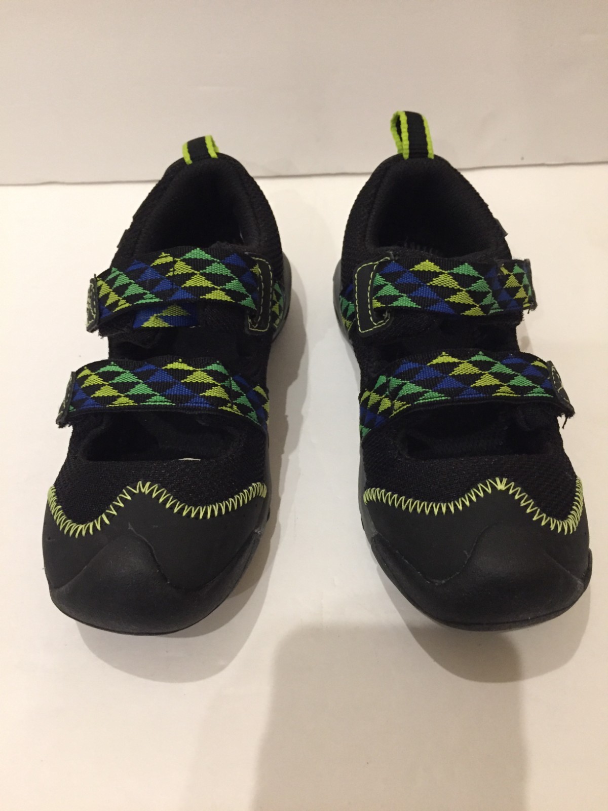 11 medium shoe size