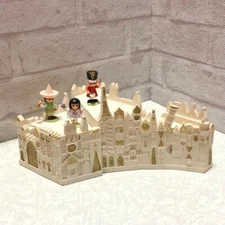 Disneyland California Fantasyland IT'S A SMALL WORLD Diorama Figure Miniature