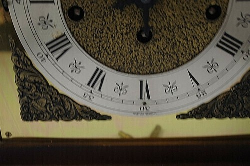 RELOJ DE MANTO HAMILTON WESTMINSTER CON LLAVE 71 340-020 CON ALEMANIA CASI NUEVO - Imagen 3 de 10