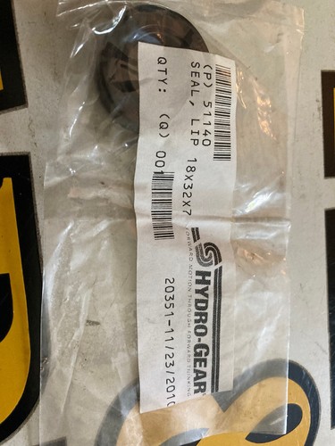 Genuine Hydro Gear 51140 Lip Seal 18 x 32 x 7 OEM - 第 2/2 張圖片